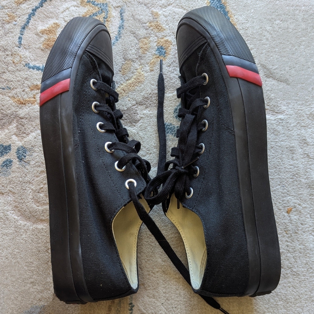 RARE Pro Keds SOLID Black Lace Up Low Top Red Blue Stripes Sneakers, M11